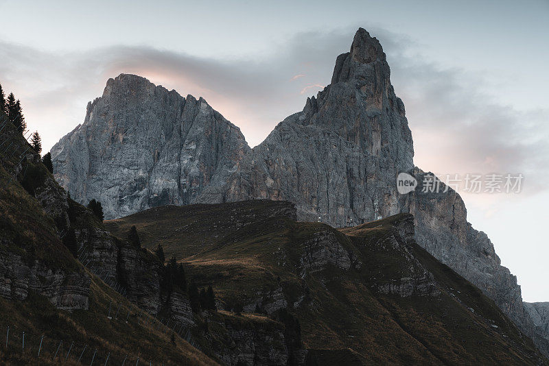 Passo Rolle Landscape, Dolomites，意大利